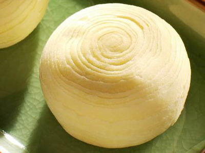 酥皮白莲蓉月饼2