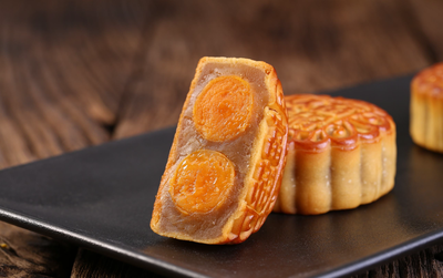 双黄白莲蓉月饼